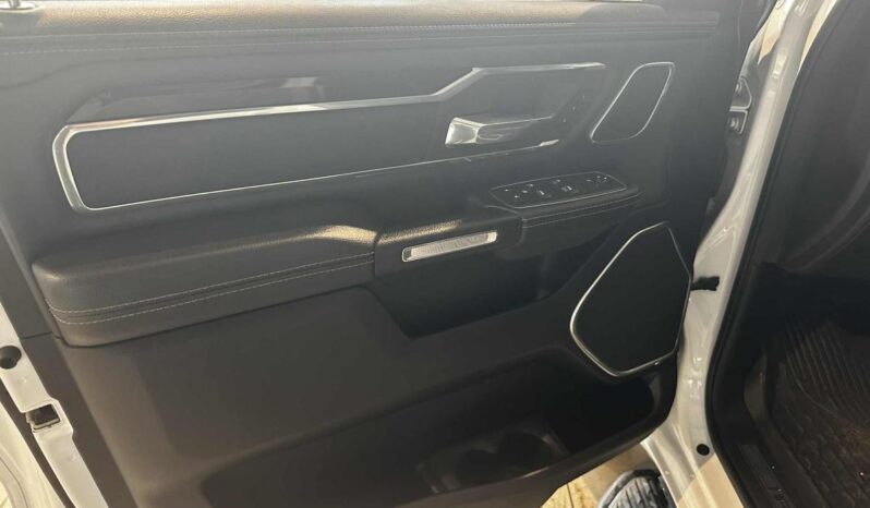 
								2021 RAM 1500 Laramie Lwb full									