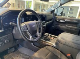 
										2023 Chevrolet Silverado 1500 Crew Cab 4×4 Lt full									