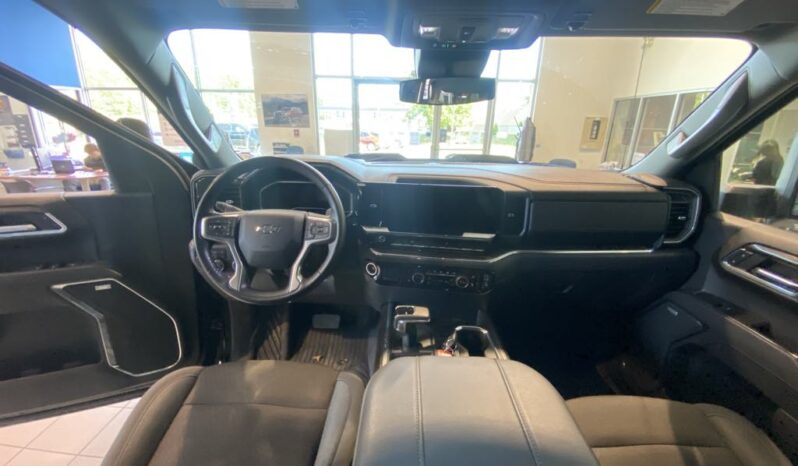 
								2023 Chevrolet Silverado 1500 Crew Cab 4×4 Lt full									
