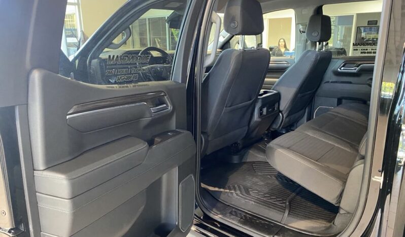 
								2023 Chevrolet Silverado 1500 Crew Cab 4×4 Lt full									