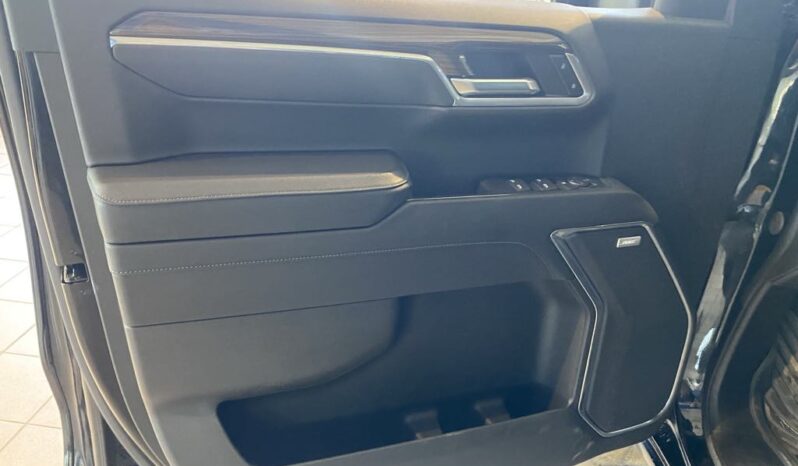
								2023 Chevrolet Silverado 1500 Crew Cab 4×4 Lt full									