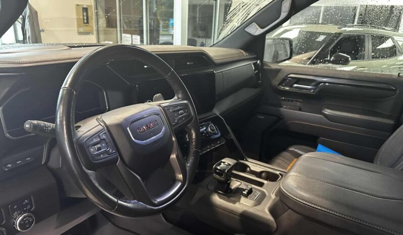 
								2023 GMC Sierra 1500 Crew Cab 4×4 At4 full									