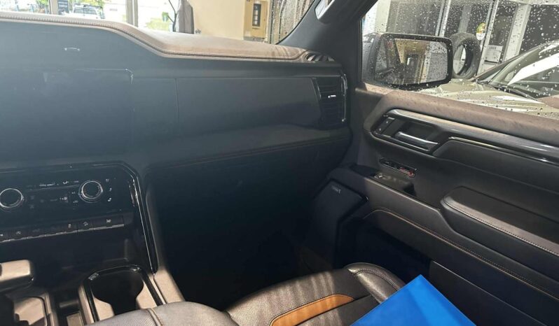 
								2023 GMC Sierra 1500 Crew Cab 4×4 At4 full									