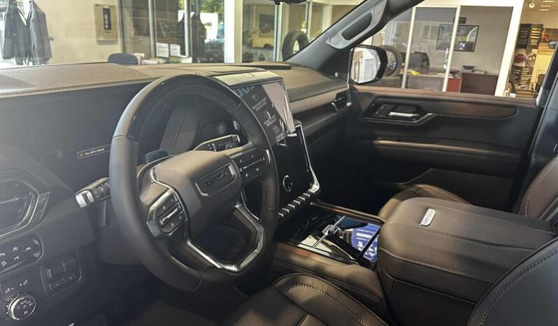 2025 GMC Yukon 4wd 4dr Denali full