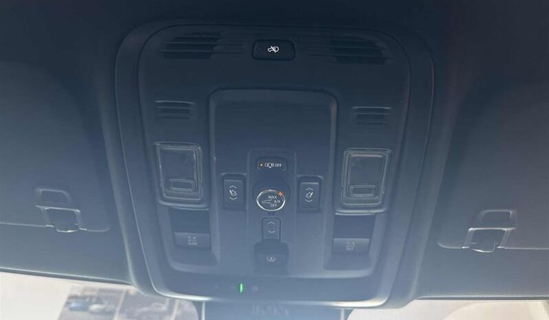 2025 GMC Yukon 4wd 4dr Denali full