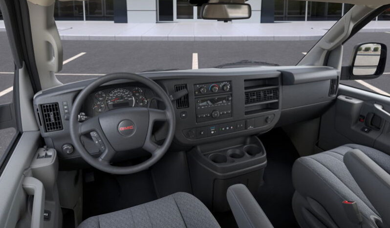 
								2025 GMC Savana Cargo 2500 Regular full									