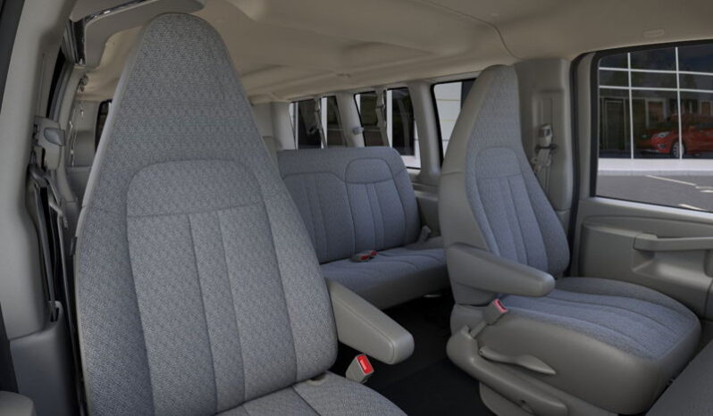 
								2025 GMC Savana Cargo 2500 Regular full									
