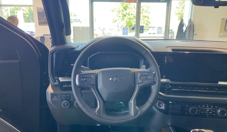 
								2026 Chevrolet Silverado 1500 Crew Cab Standard full									