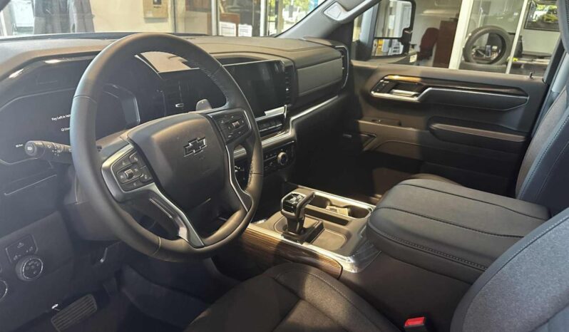 
								2026 Chevrolet Silverado 1500 Crew Cab Standard full									