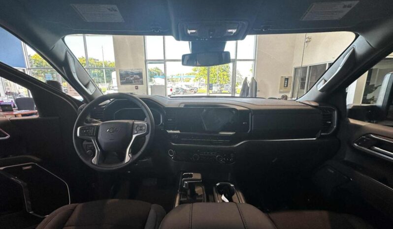 
								2026 Chevrolet Silverado 1500 Crew Cab Standard full									
