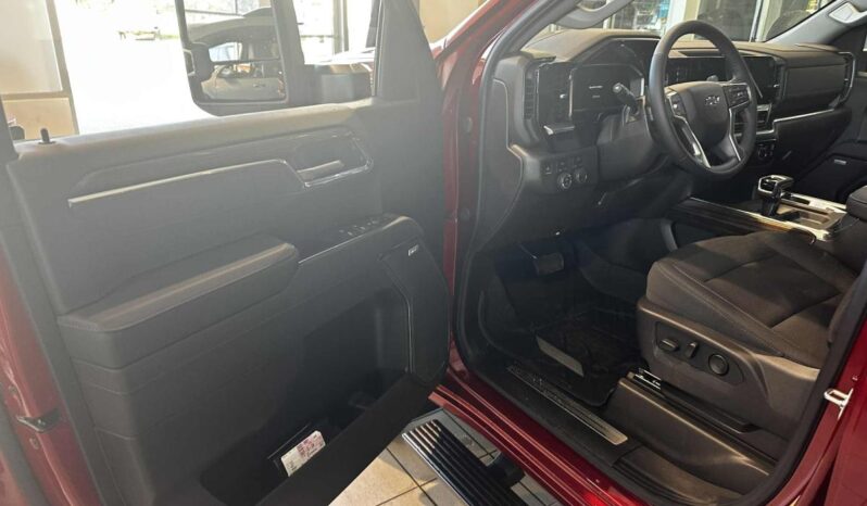 
								2026 Chevrolet Silverado 1500 Crew Cab Standard full									