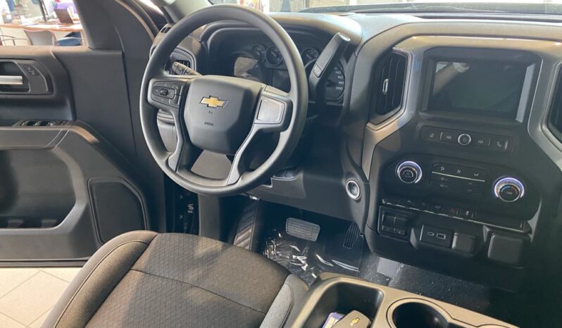 
								2026 Chevrolet Silverado 1500 Crew Cab Standard full									
