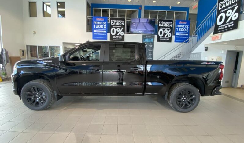 
								2026 Chevrolet Silverado 1500 Crew Cab Standard full									