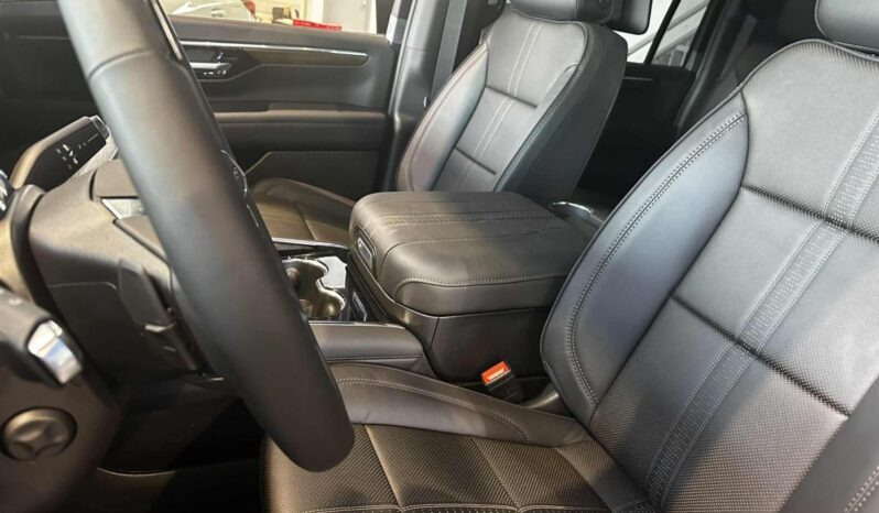 
								2026 Chevrolet Suburban 4wd 4dr High Country full									