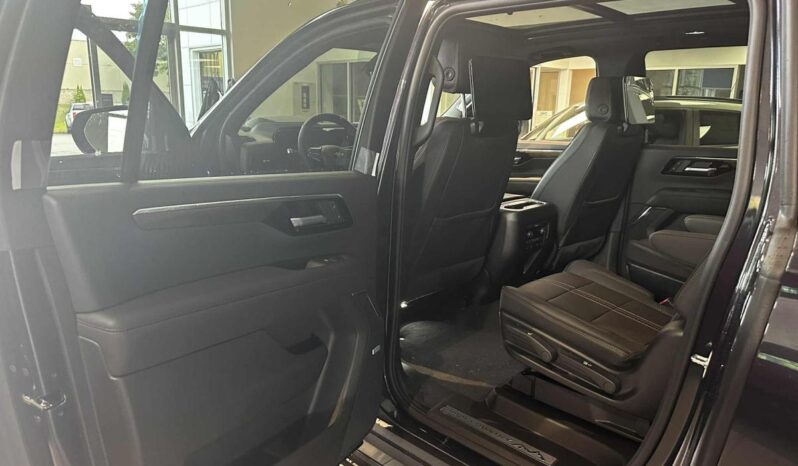 
								2026 Chevrolet Suburban 4wd 4dr High Country full									