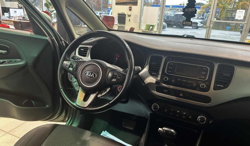 2016 Kia Rondo EX full