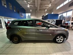 2016 Kia Rondo EX full