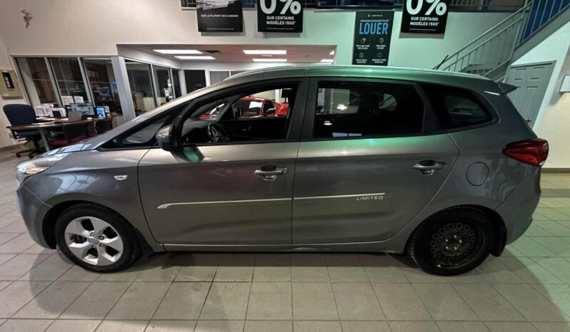 2016 Kia Rondo EX full