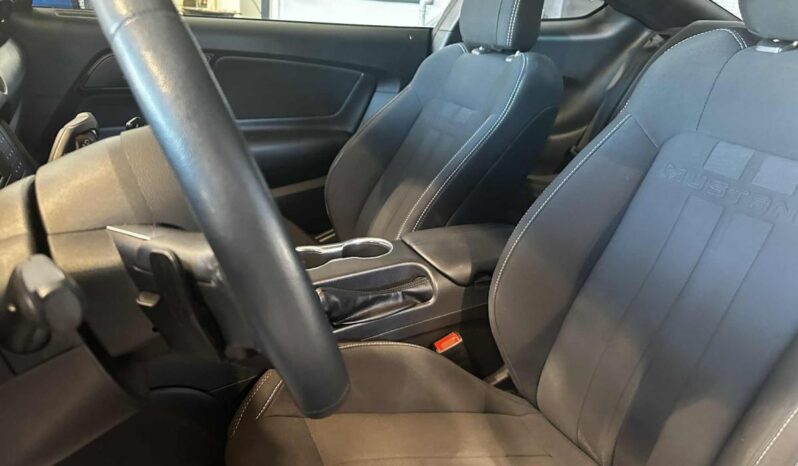 
								2019 Ford Mustang Coupe Ecoboost full									