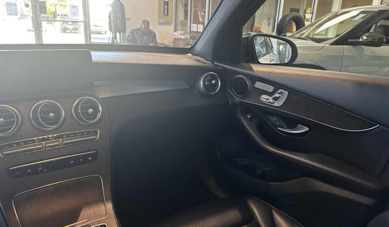 
								2020 Mercedes-Benz GLC300 Awd Suv full									