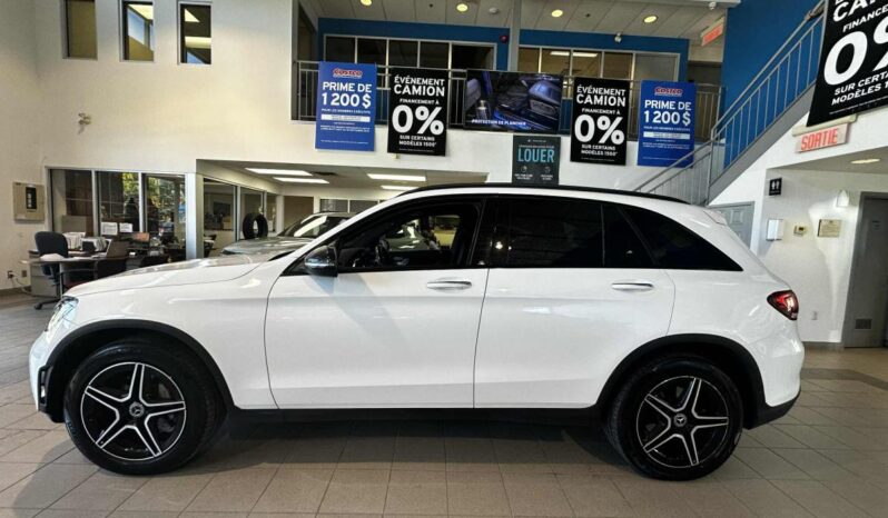 
								2020 Mercedes-Benz GLC300 Awd Suv full									