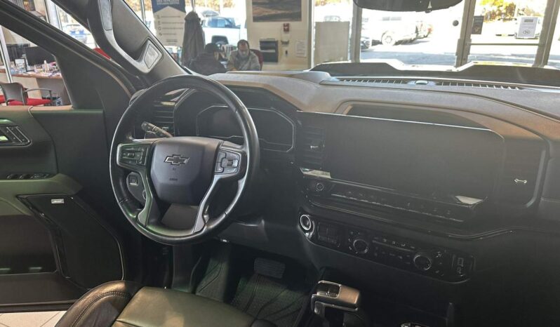 
								2023 Chevrolet Silverado 1500 Crew Cab 4×4 Zr2 full									