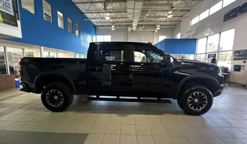 
								2023 Chevrolet Silverado 1500 Crew Cab 4×4 Zr2 full									