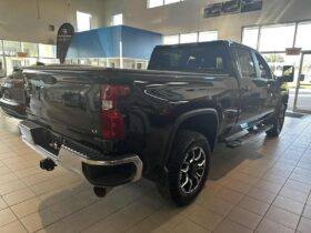 2023 Chevrolet Silverado 3500 Crew 4×4 Lt Srw