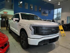 2023 Ford F-150 Lightning 4×4 – Supercrew