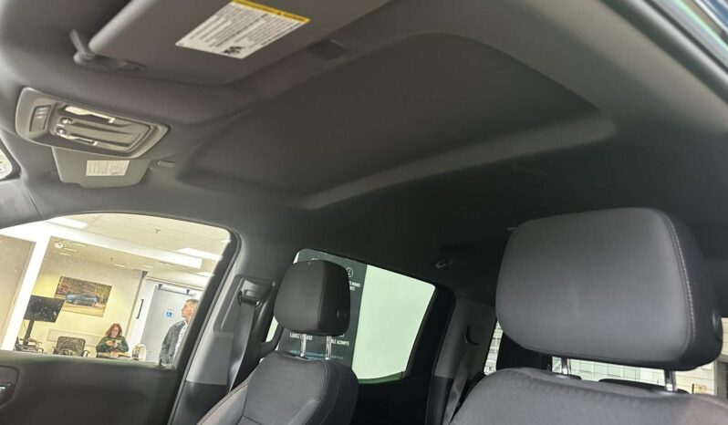 2023 GMC Sierra 1500 Crew Cab 4×4 Pro full