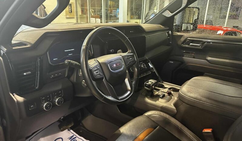 
								2023 GMC Sierra 1500 Crew Cab 4×4 At4 full									
