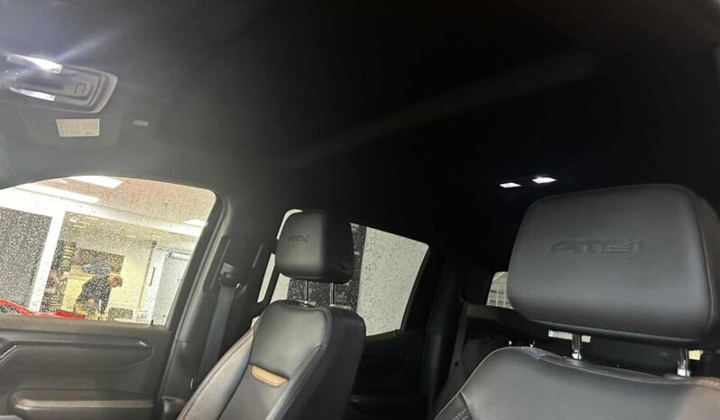 
								2023 GMC Sierra 1500 Crew Cab 4×4 At4 full									