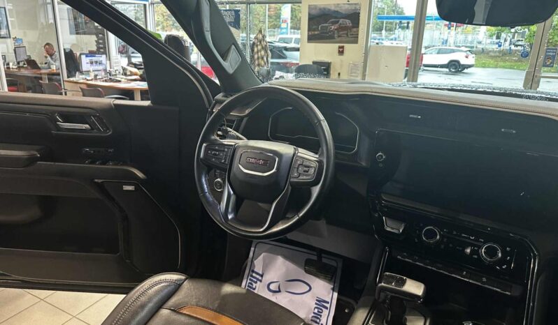 
								2023 GMC Sierra 1500 Crew Cab 4×4 At4 full									