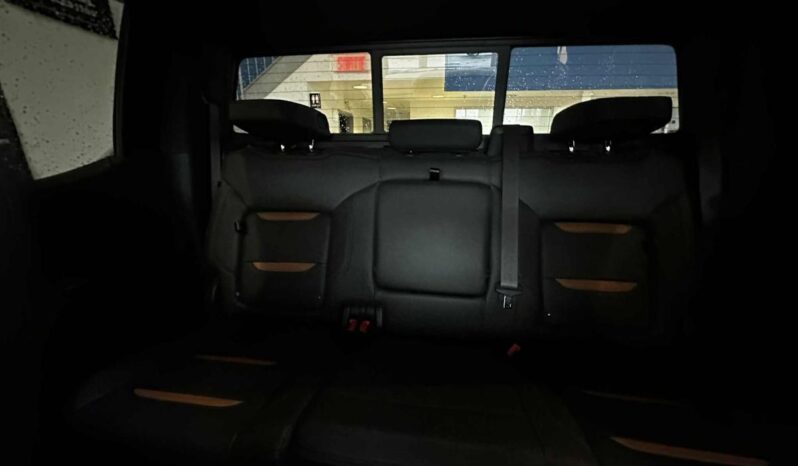 
								2023 GMC Sierra 1500 Crew Cab 4×4 At4 full									