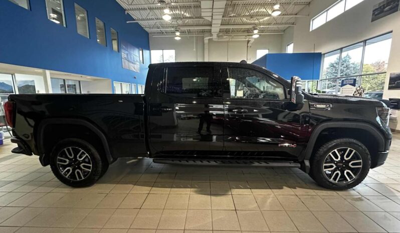 
								2023 GMC Sierra 1500 Crew Cab 4×4 At4 full									
