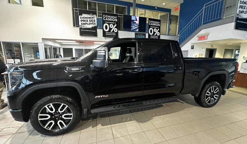 
								2023 GMC Sierra 1500 Crew Cab 4×4 At4 full									