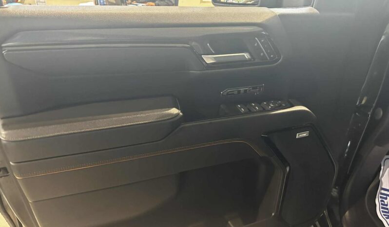 
								2023 GMC Sierra 1500 Crew Cab 4×4 At4 full									