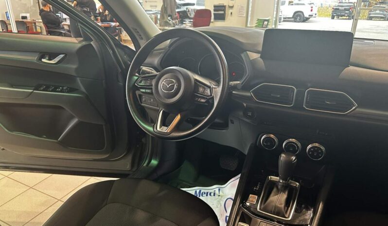 
								2023 Mazda CX-5 Signature Awd At full									