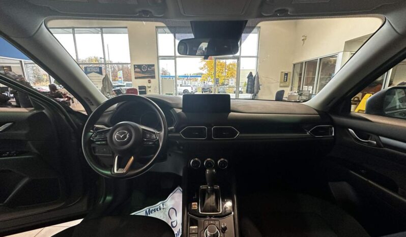 
								2023 Mazda CX-5 Signature Awd At full									