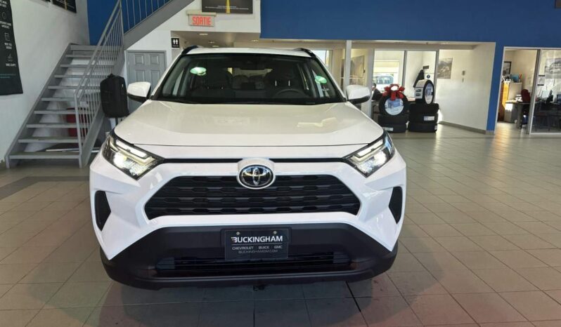 
								2023 Toyota RAV4 Xle Awd full									