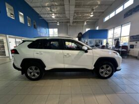 2023 Toyota RAV4 Xle Awd