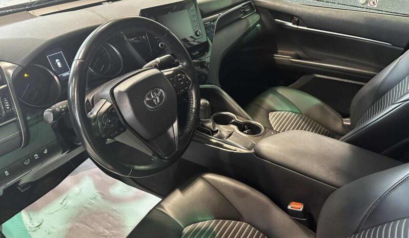 2024 Toyota Camry SE full