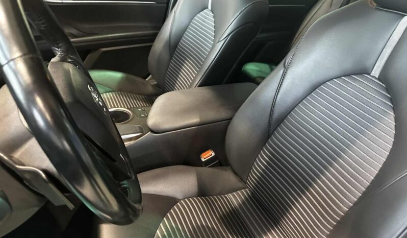 2024 Toyota Camry SE full
