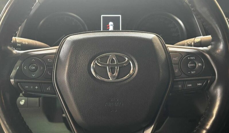 2024 Toyota Camry SE full