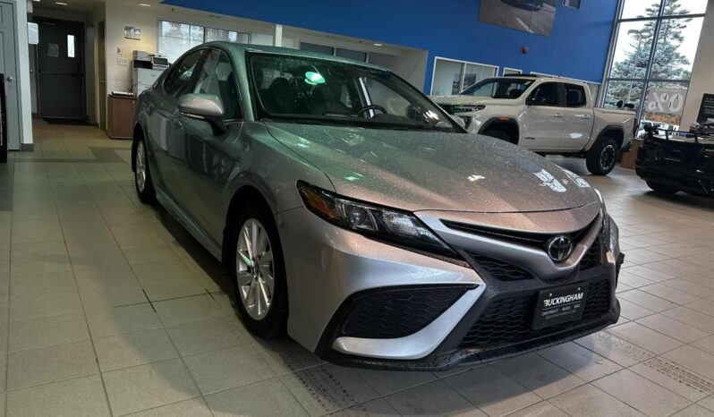 2024 Toyota Camry SE full