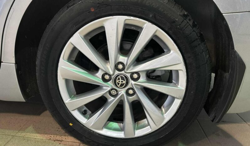2024 Toyota Camry SE full