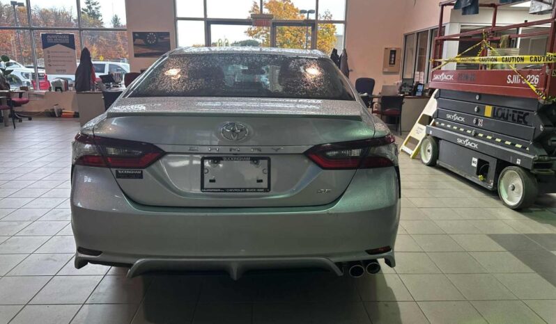 2024 Toyota Camry SE full