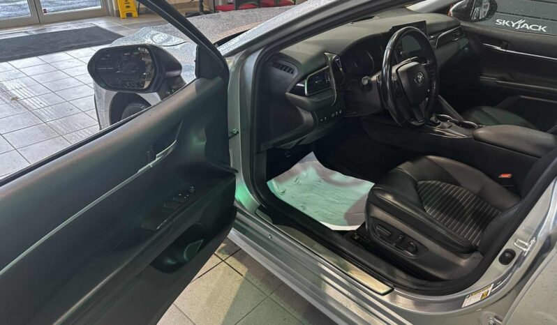 2024 Toyota Camry SE full
