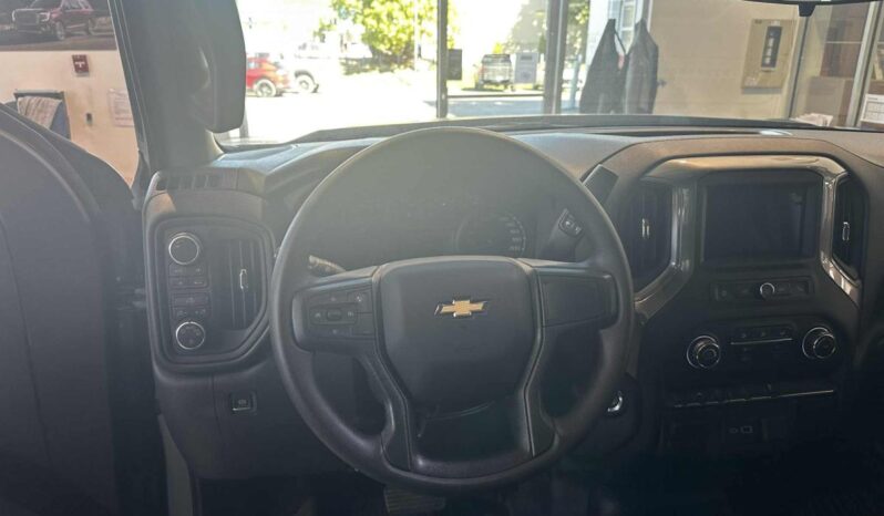 
								2025 Chevrolet Silverado 1500 Regular Cab Long Box full									