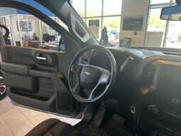 
										2025 Chevrolet Silverado 1500 Regular Cab Long Box full									